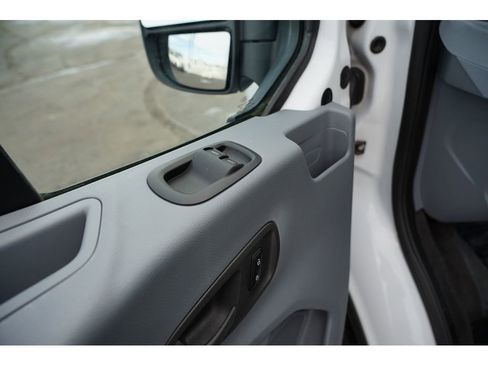 Used 2015 Ford Transit 150 XLT image 18