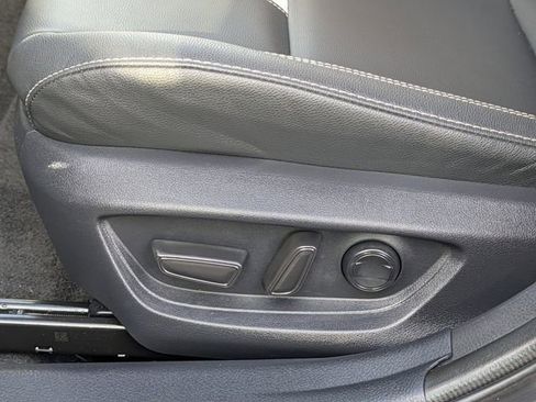 Used 2025 Toyota Camry SE image 25