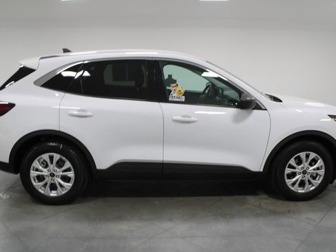Used 2024 Ford Escape Active image 11