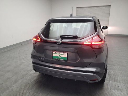 Used 2024 Nissan Kicks S image 7