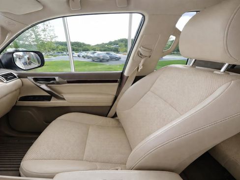 Used 2017 Lexus GX 460 Luxury AWD/4WD image 18