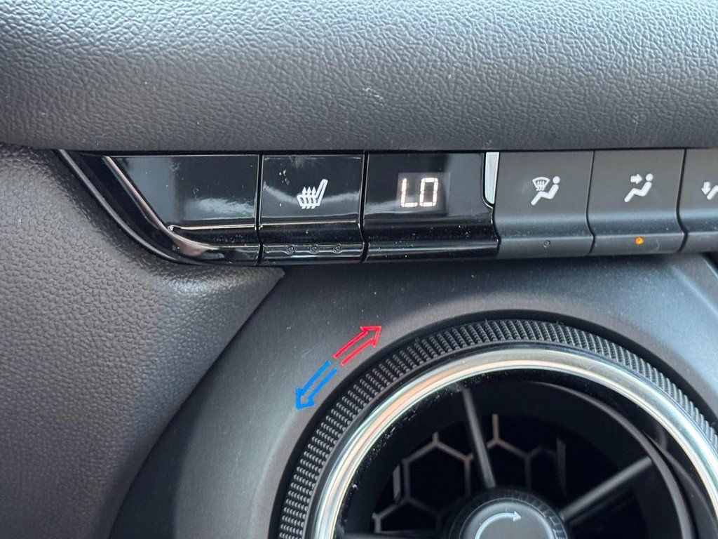 Used 2024 Chevrolet Blazer LT w/ Convenience Package FWD image 22
