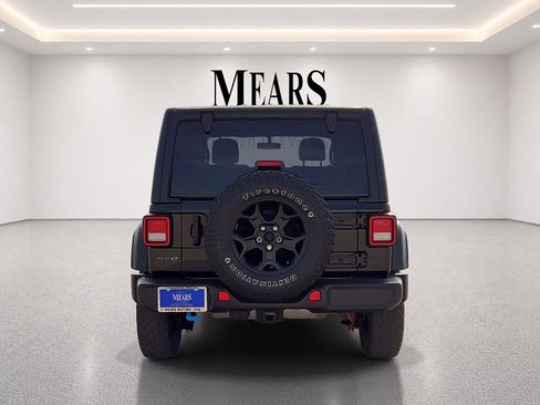 Used 2023 Jeep Wrangler Unlimited AWD/4WD image 4