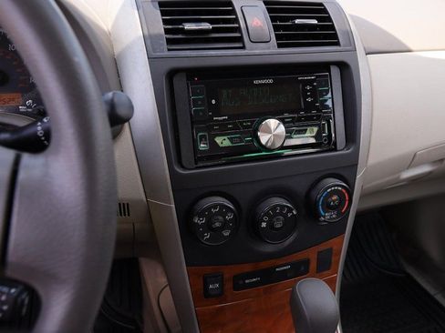 Used 2009 Toyota Corolla XLE FWD image 11