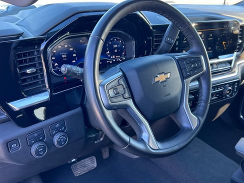 Used 2025 Chevrolet Silverado 2500 LT w/ Convenience Package AWD/4WD image 18