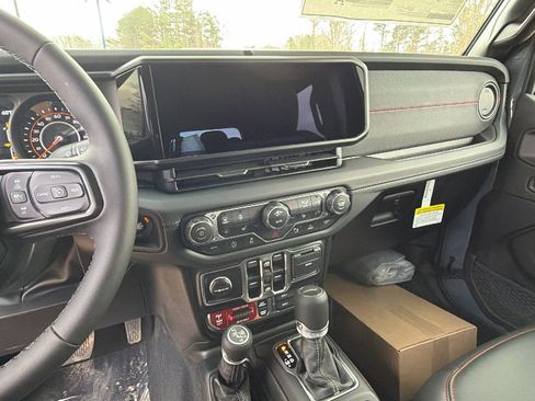 New 2026 Jeep Gladiator Rubicon image 26