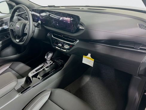 New 2026 Buick Envista Avenir image 22