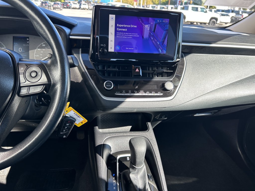 Certified 2025 Toyota Corolla LE FWD image 20