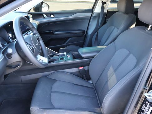Used 2023 Kia K5 LXS image 8