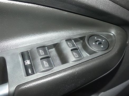 Used 2015 Ford C-MAX SEL w/ Equipment Group 302A image 19