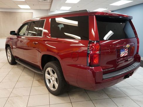 Used 2018 Chevrolet Suburban LT AWD/4WD image 10