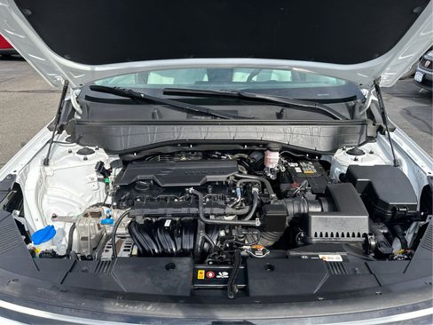 Used 2025 Hyundai Kona SEL AWD/4WD image 11