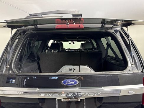 Used 2017 Ford Expedition EL Platinum AWD/4WD image 29