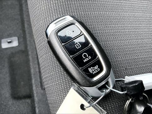 Used 2023 Hyundai Kona SEL image 13