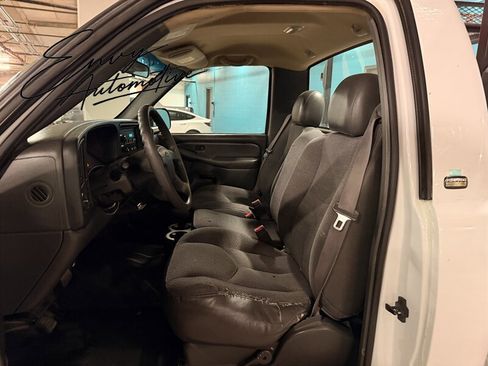 Used 2003 Chevrolet Silverado 2500 W/T RWD image 16