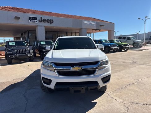Used 2016 Chevrolet Colorado LT image 2