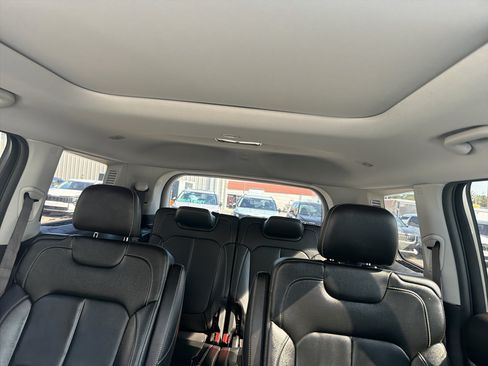 Used 2022 Jeep Grand Cherokee L Limited AWD/4WD image 22