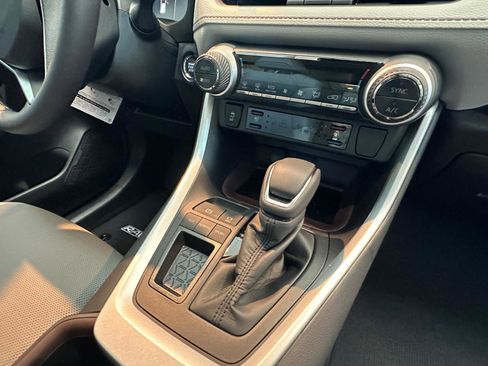 New 2025 Toyota RAV4 Limited image 12