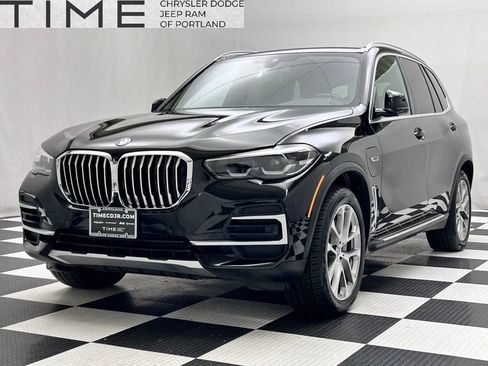 Used 2023 BMW X5 xDrive45e image 4