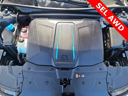 Certified 2023 Hyundai Ioniq 5 SEL image 13