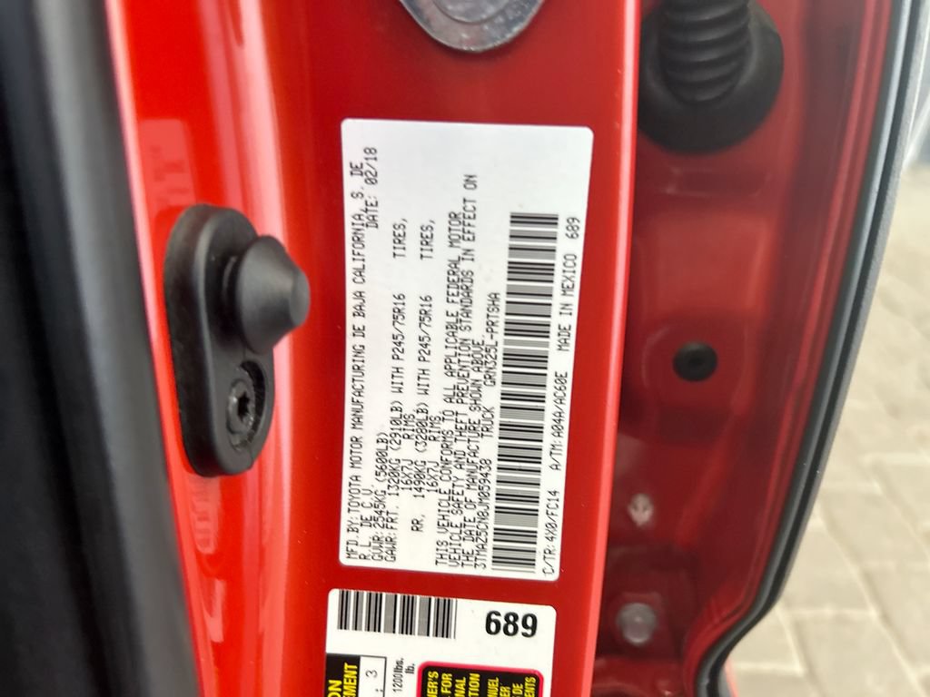 Used 2018 Toyota Tacoma SR5 RWD image 35