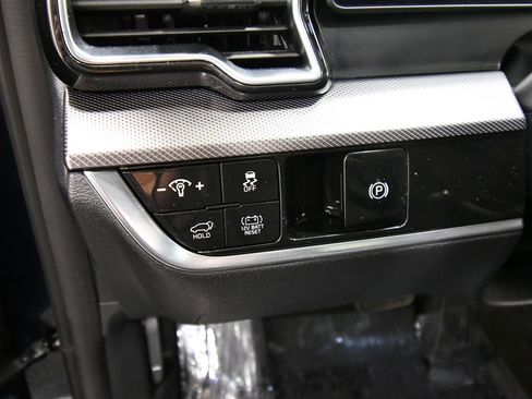 Certified 2025 Kia Sportage SX Prestige AWD/4WD image 20