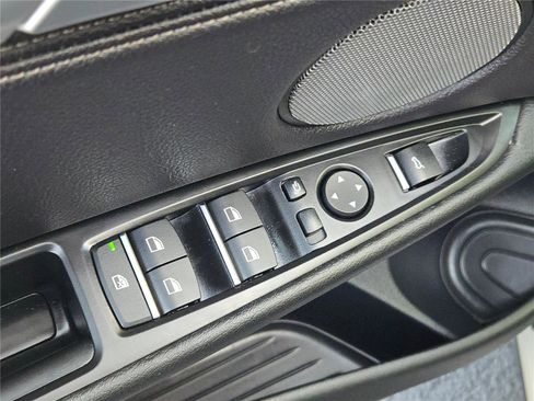 Used 2018 BMW X6 xDrive50i image 23