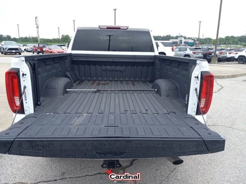 Used 2022 GMC Sierra 2500 AT4 image 16
