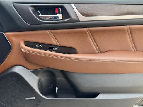 Used 2017 Subaru Outback 2.5i Touring w/ Popular Package #5A image 23