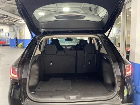 Used 2023 Honda HR-V LX image 19