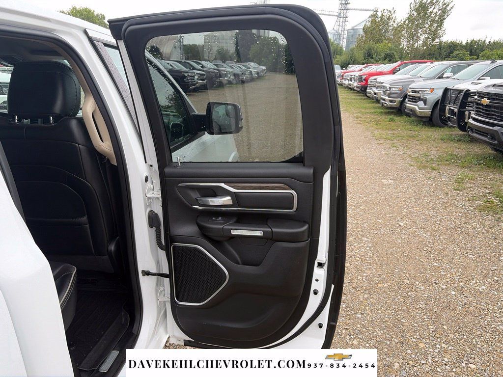 Used 2020 RAM 1500 Laramie AWD/4WD image 22