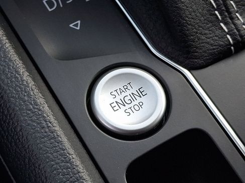 Used 2022 Volkswagen Atlas SE w/ Panoramic Sunroof Package image 25