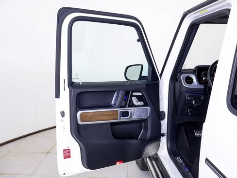 Used 2023 Mercedes-Benz G 550 image 26
