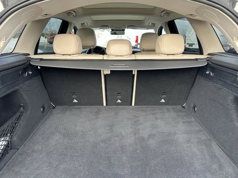 Used 2022 Mercedes-Benz GLC 300 4MATIC image 9