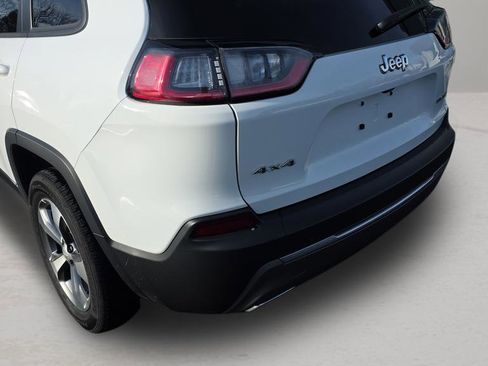 Used 2022 Jeep Cherokee Limited image 12