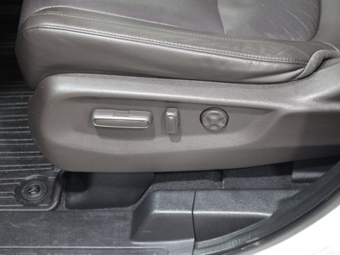 Used 2018 Honda Odyssey Elite image 5