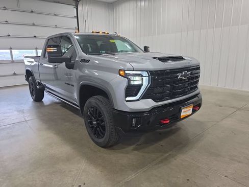 Used 2025 Chevrolet Silverado 3500 LTZ w/ LTZ Plus Package AWD/4WD image 2