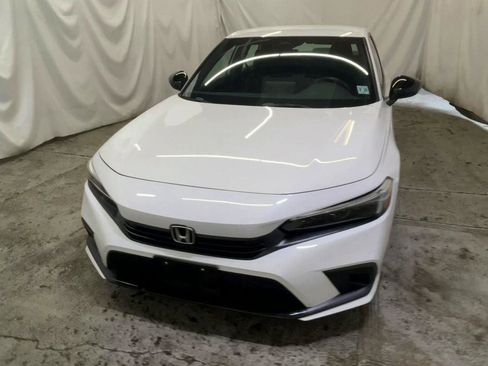 Certified 2024 Honda Civic Sport image 3