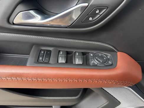 Used 2023 GMC Yukon XL Denali Ultimate w/ LPO, Floor Liner Package AWD/4WD image 15