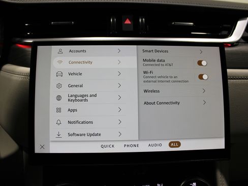 Used 2022 Jaguar F-PACE S image 17