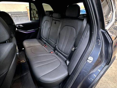 Used 2020 BMW X5 xDrive40i w/ Premium Package AWD/4WD image 28