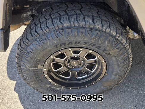 Used 2016 Jeep Wrangler Unlimited Sahara AWD/4WD image 11