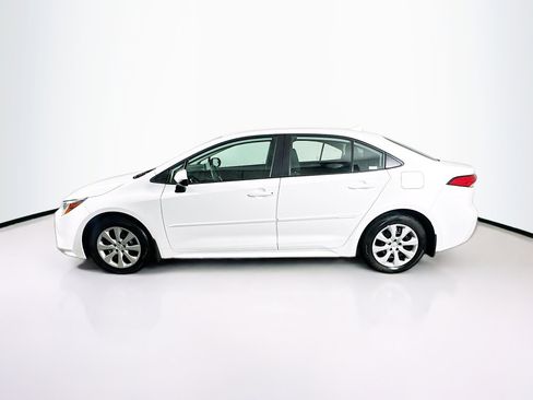 Used 2024 Toyota Corolla LE FWD image 4