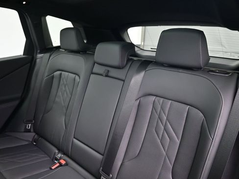 Used 2025 BMW X3 M50 w/ Premium Package image 6