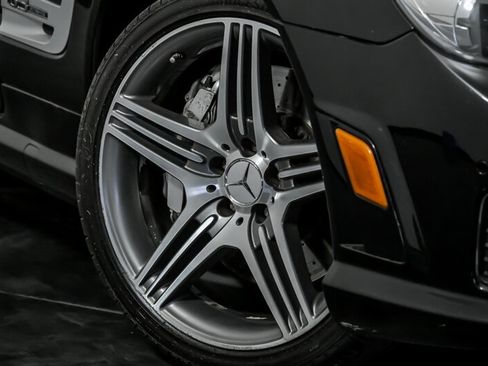 Used 2009 Mercedes-Benz SL 63 AMG image 3