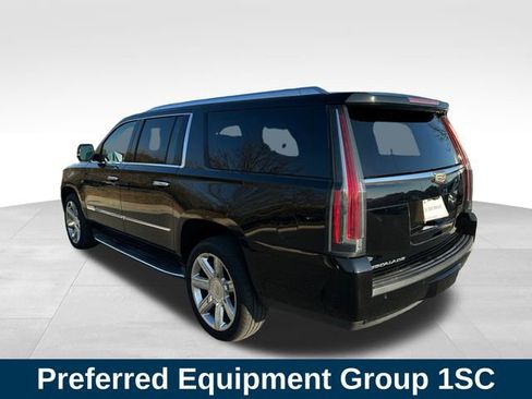 Used 2017 Cadillac Escalade ESV Premium Luxury image 3