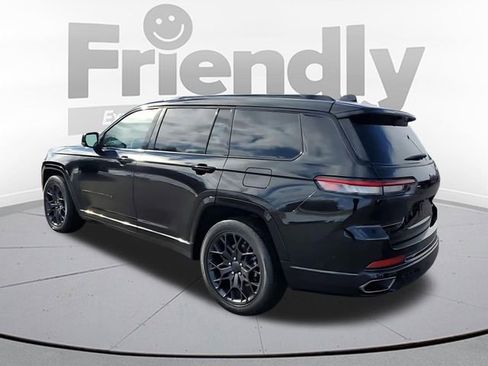 Used 2024 Jeep Grand Cherokee L Summit w/ Advanced Protech Group IV AWD/4WD image 3