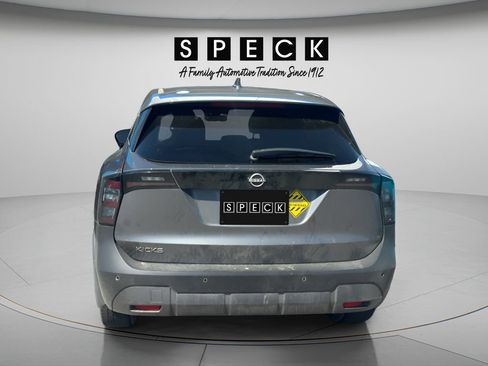 Used 2025 Nissan Kicks SV w/ Charging Package FWD image 4