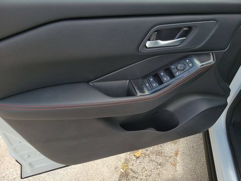 New 2026 Nissan Rogue SV AWD/4WD image 21