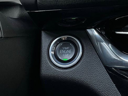 Used 2025 Buick Envista Sport Touring image 27